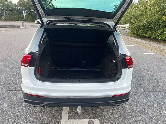 Volkswagen Tiguan 8 of 18