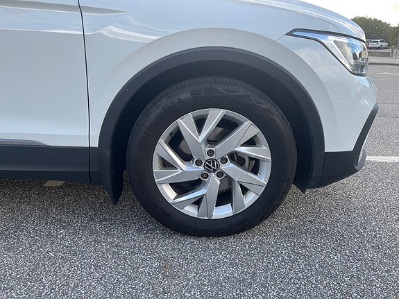 Volkswagen Tiguan 14 of 18