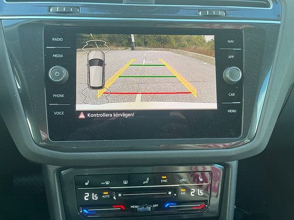 Volkswagen Tiguan 16 of 18