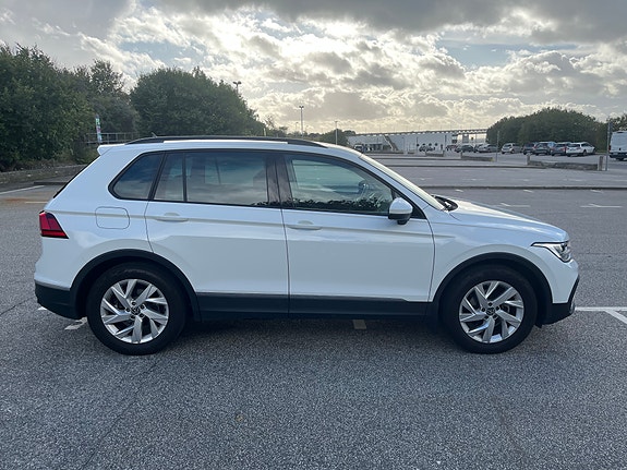Volkswagen Tiguan 4 of 18
