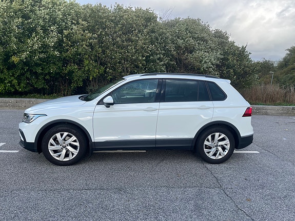 Volkswagen Tiguan 3 of 18