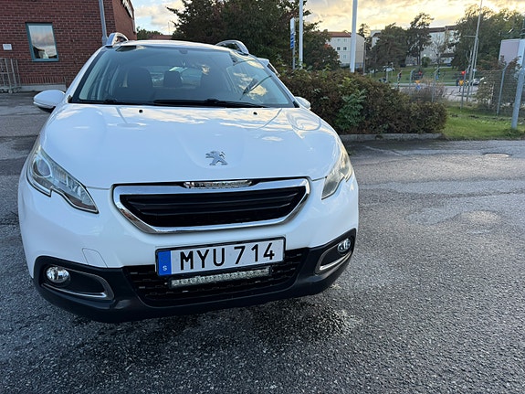 Peugeot 2008 4 of 9