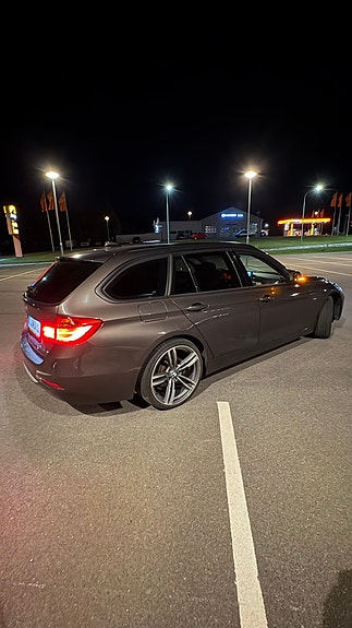 BMW 320d 5 of 12
