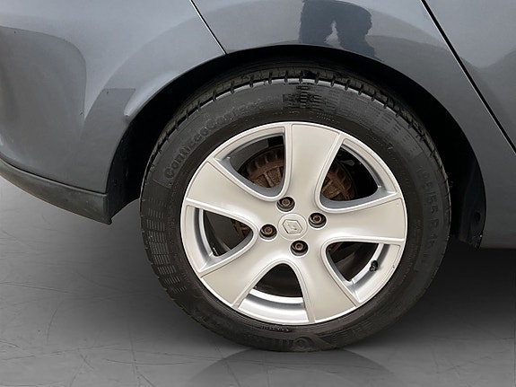 Renault Clio 24 of 25