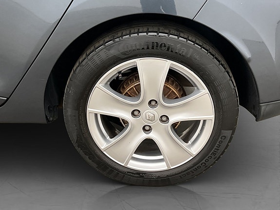 Renault Clio 23 of 25