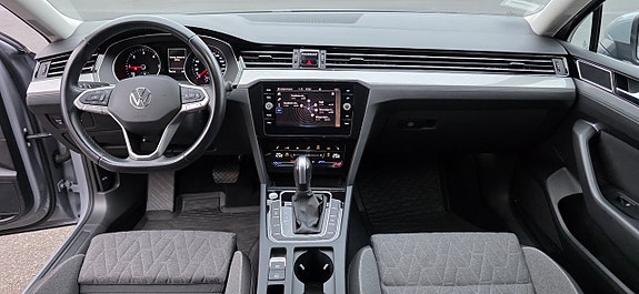 Volkswagen Passat 14 of 15