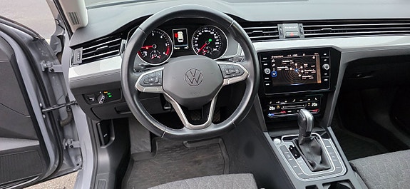 Volkswagen Passat 15 of 15