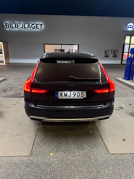 Volvo V90 Cross Country 4 of 8