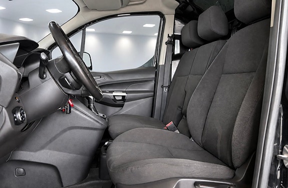 Ford Transit Connect 9 of 15