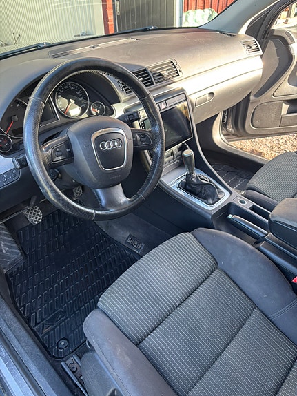 Audi A4 4 of 6