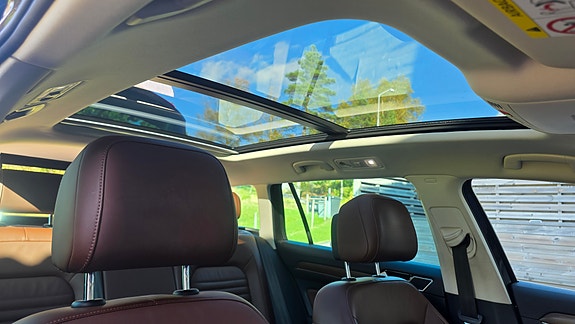 Volkswagen Passat 10 of 18