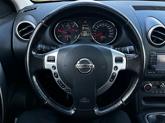 Nissan Qashqai+2 14 of 21
