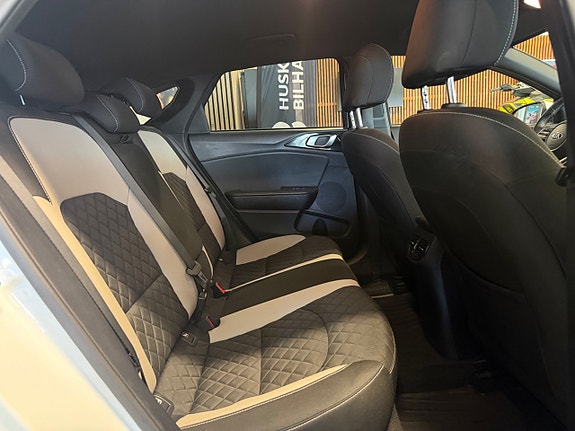 Kia ProCeed 11 of 30
