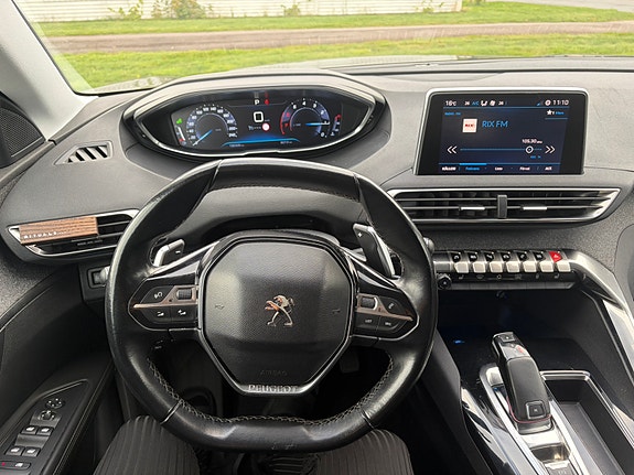 Peugeot 5008 4 of 12