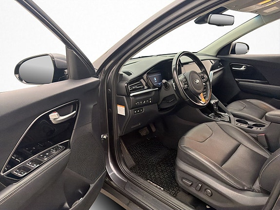 Kia Niro 8 of 30