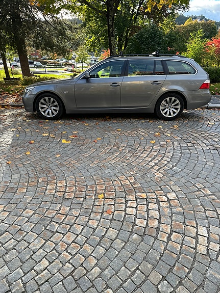 BMW 530i 16 of 17