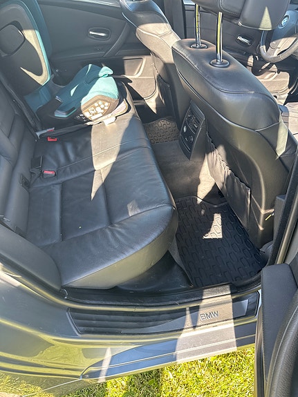 BMW 530i 7 of 17