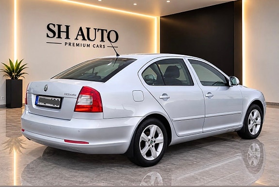Skoda Octavia 2 of 3