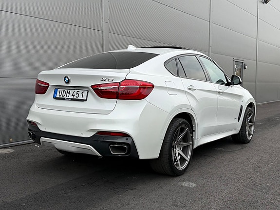 BMW X6 3 of 20