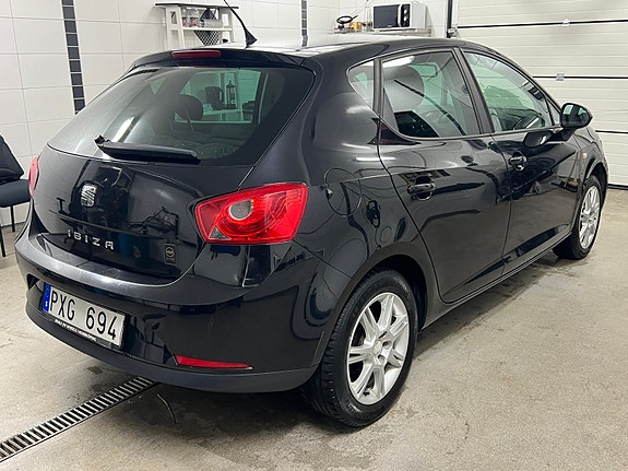 Seat Ibiza 4 of 7