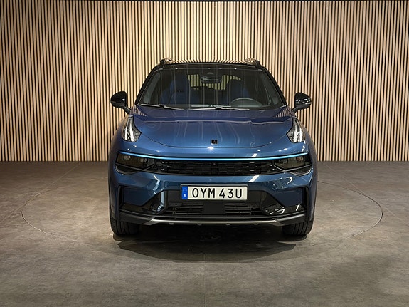 Lynk & Co 01 8 of 24