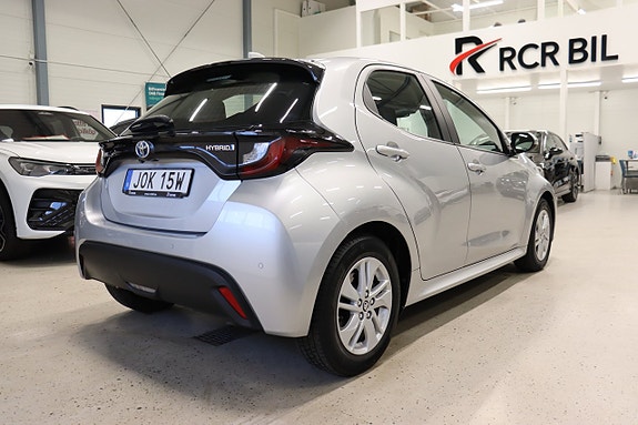 Toyota Yaris 5 of 20