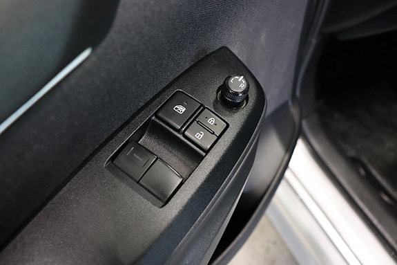 Toyota Yaris 19 of 20
