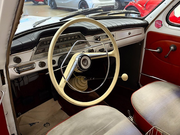 Volvo PV 5 of 10