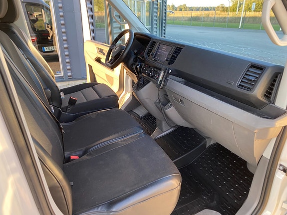 Volkswagen Crafter 35 11 of 25