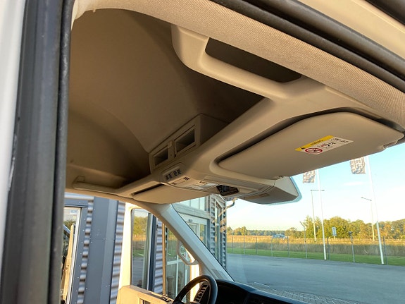Volkswagen Crafter 35 12 of 25