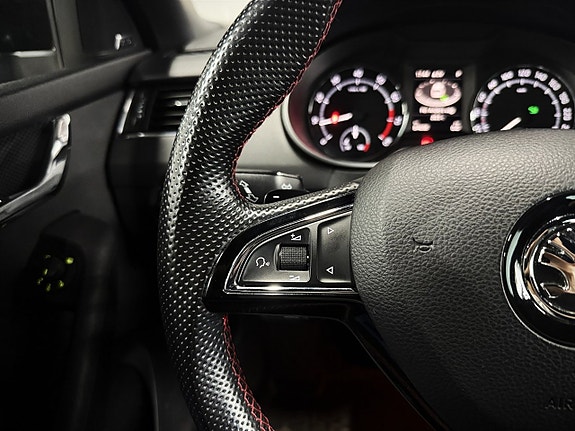 Skoda Octavia RS 15 of 26