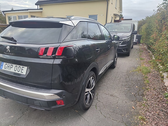 Peugeot 3008 2 of 10