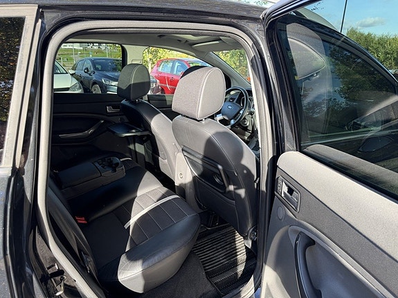 Ford Kuga 16 of 20