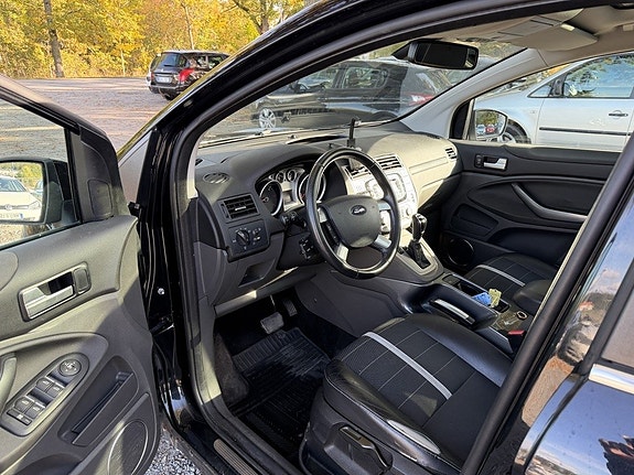 Ford Kuga 10 of 20