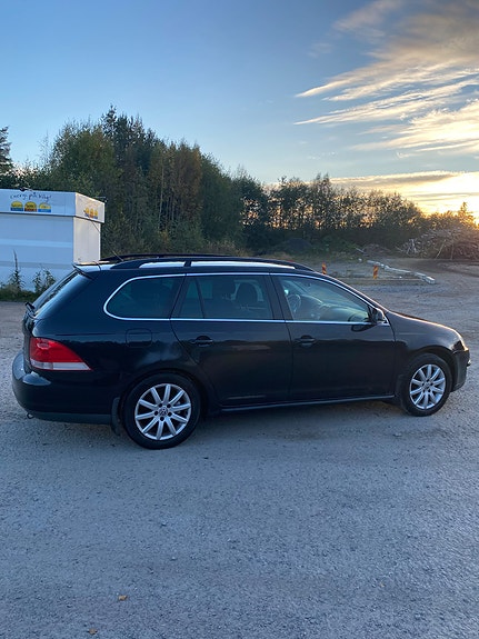 Volkswagen Golf V 7 of 15