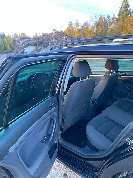 Volkswagen Golf V 12 of 15