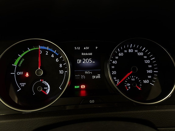 Volkswagen e-Golf VII 12 of 22