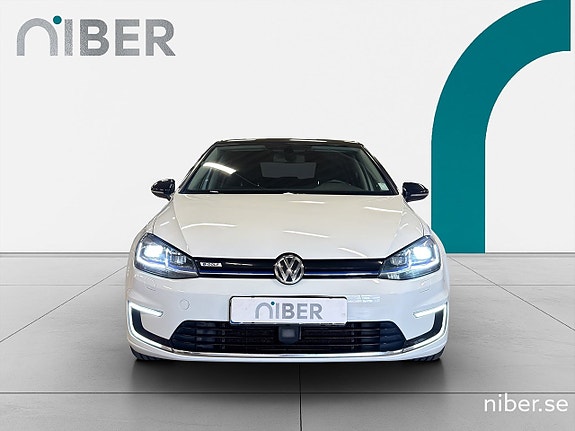 Volkswagen e-Golf VII 3 of 22