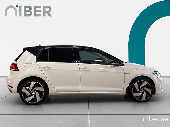 Volkswagen e-Golf VII 9 of 22