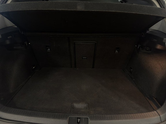 Volkswagen e-Golf VII 20 of 22