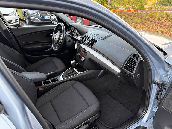 BMW 118d 12 of 16