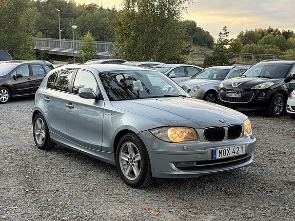 BMW 118d 2 of 16