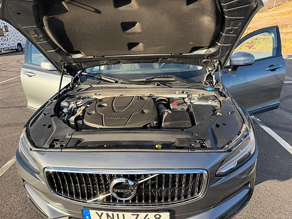 Volvo V90 Cross Country 10 of 13