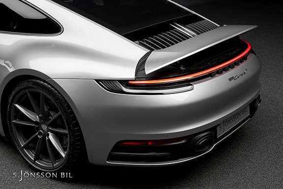 Porsche 911 Carrera T 10 of 22