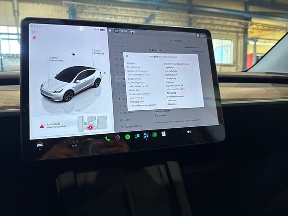 Tesla Model Y 10 of 11