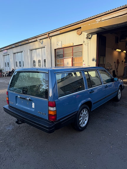 Volvo 740 4 of 11