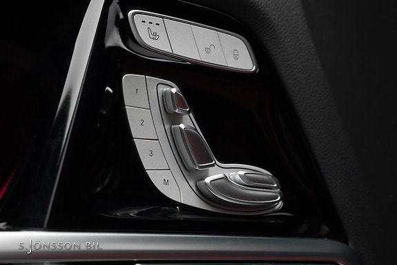 Mercedes-Benz G63 18 of 22