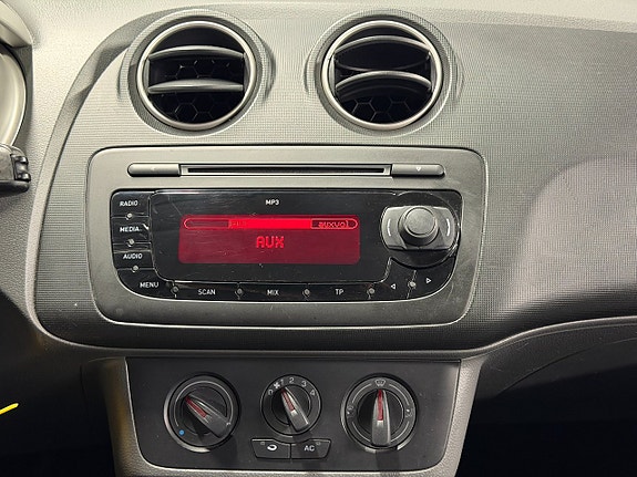 Seat Ibiza 12 of 17
