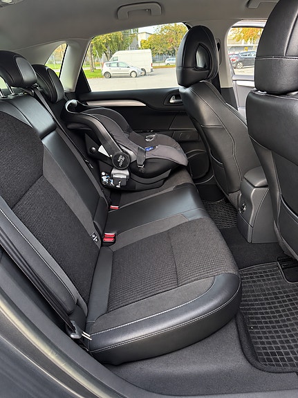 Citroen C4 9 of 16