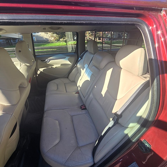 Volvo V70 9 of 11